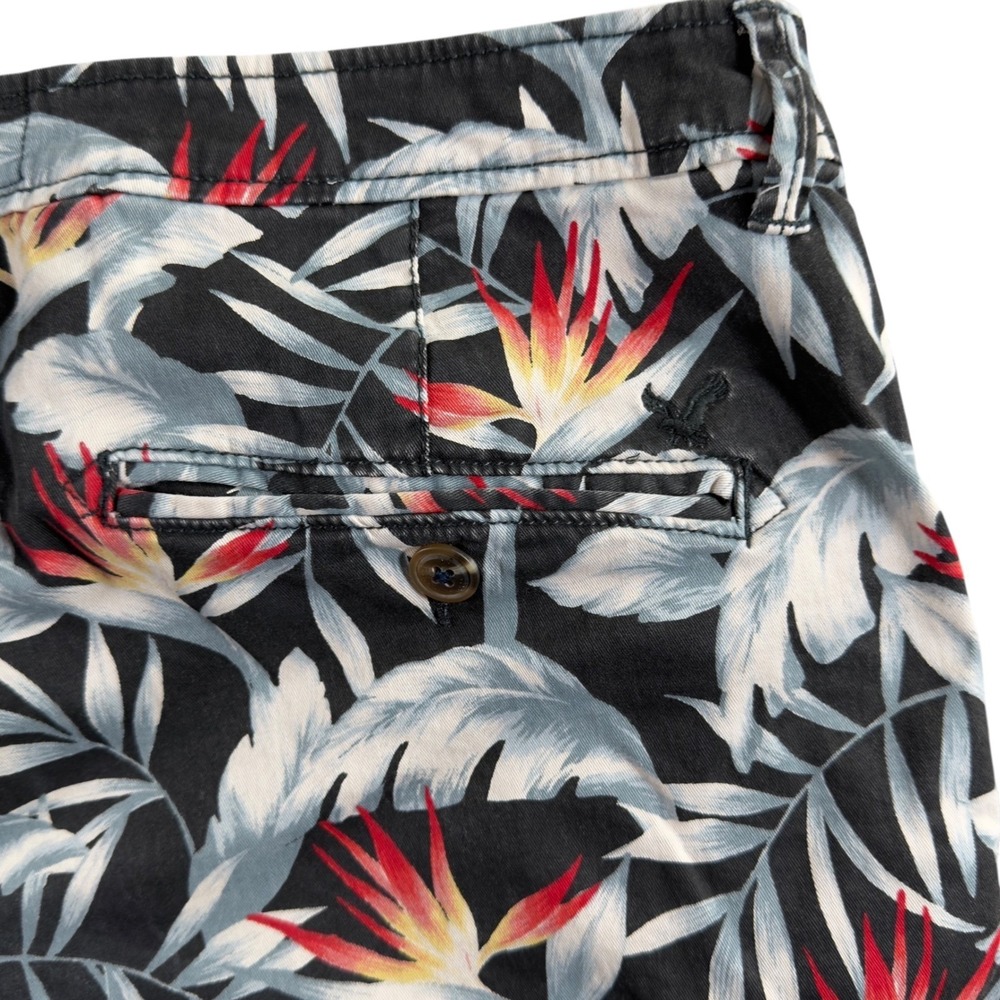 American Eagle Mens Tropical Bird of Paradise Active Flex Chino Shorts Black 36 - Picture 3 of 13
